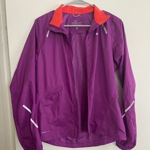Storm-Fit Women’s Nike Light Jacket